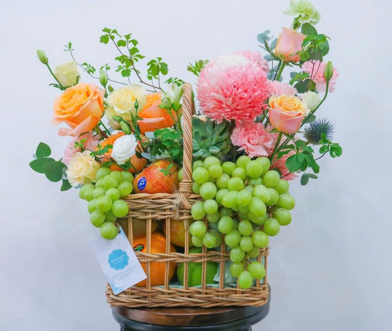 Giỏ Quà Trái Cây Nhập Khẩu & Hoa Tươi Tặng Mừng Sinh Nhật, Tặng Bác Sĩ ,Tân Gia